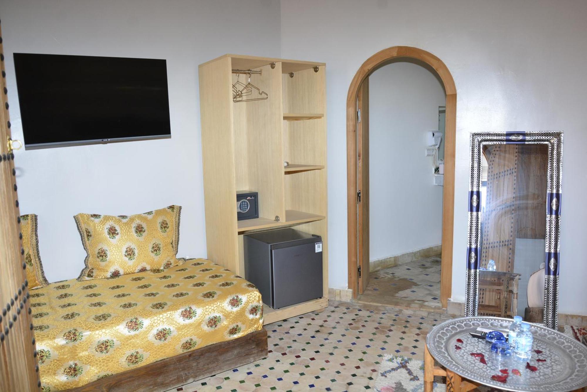 Riad Fes Colors & Spa - Family Lodging Экстерьер фото
